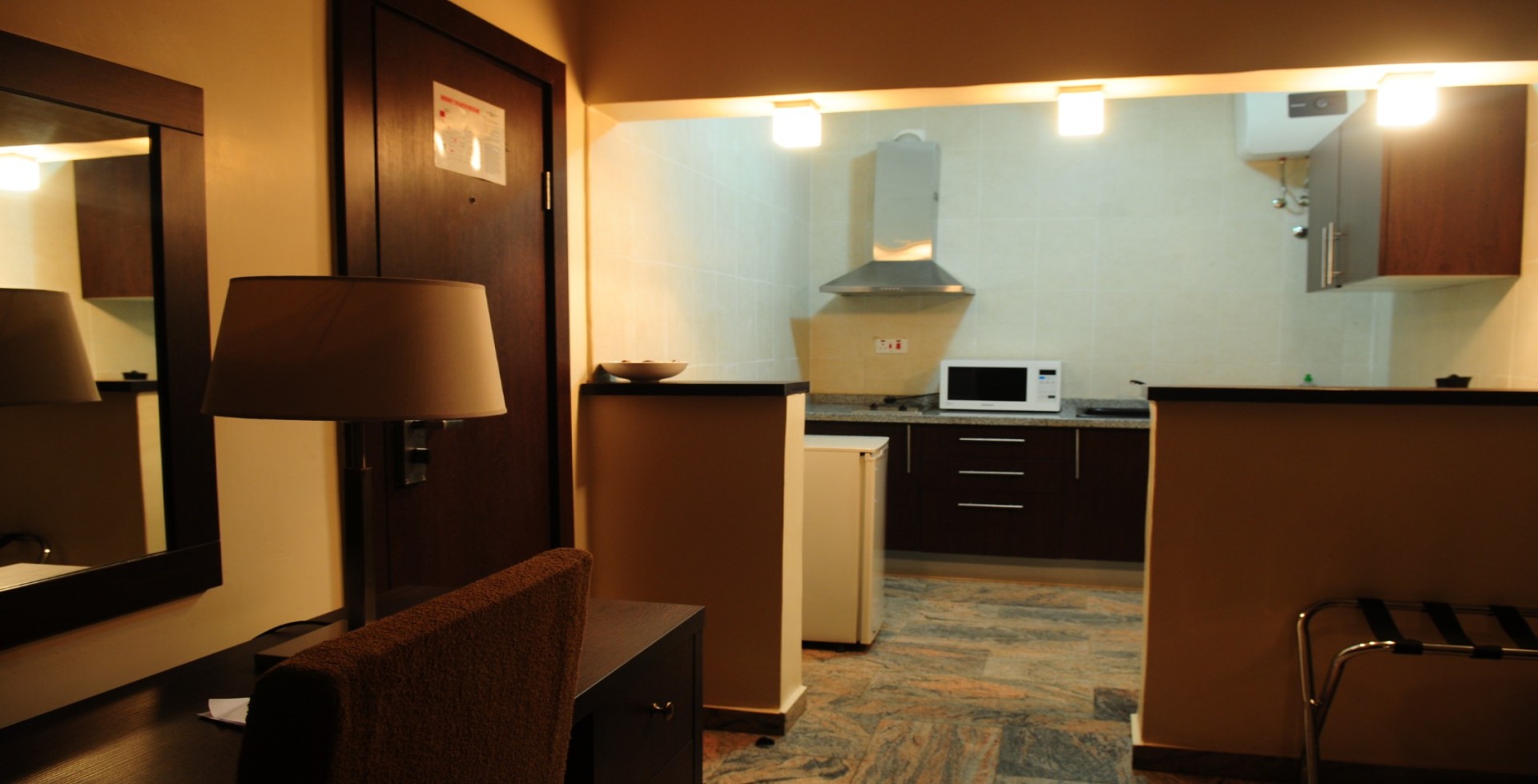 STUDIO APARTMENT